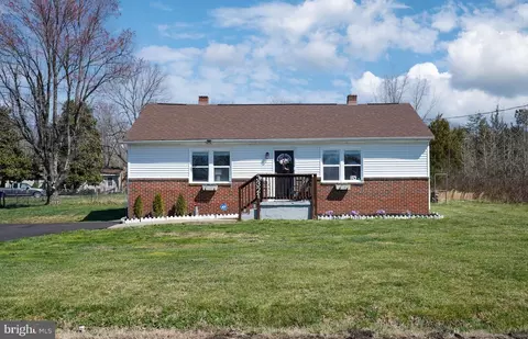 3321 Summit Crossing Rd, Fredericksburg, VA 22408
