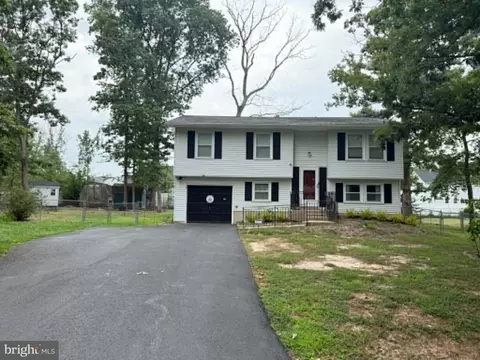 9 Edison Ct, Fredericksburg, VA 22407