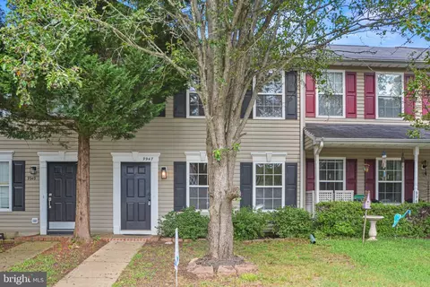 9947 Matti Hill Ct, Fredericksburg, VA 22408