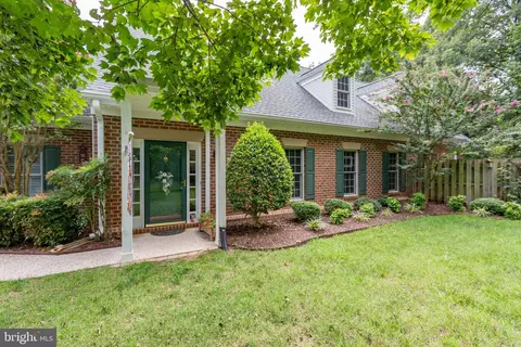 9403 Dalmahoy Ln, Fredericksburg, VA 22408