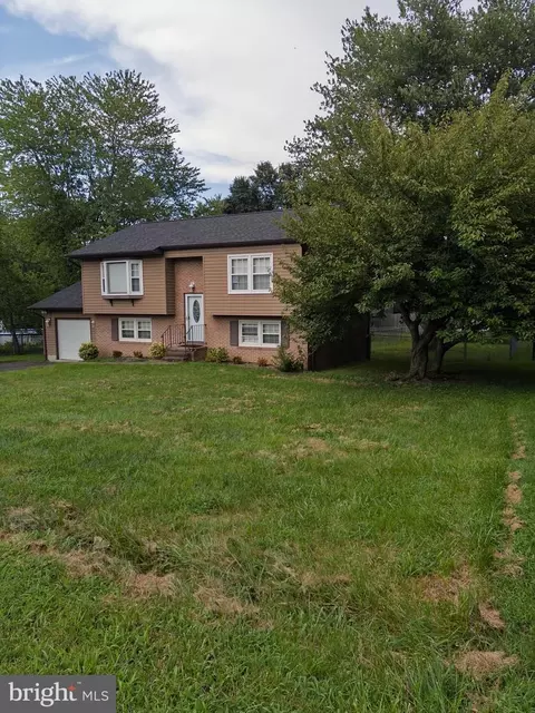 1411 Milestone Dr, Fredericksburg, VA 22407