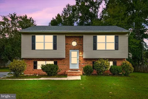 10814 Peach Tree Dr, Fredericksburg, VA 22407