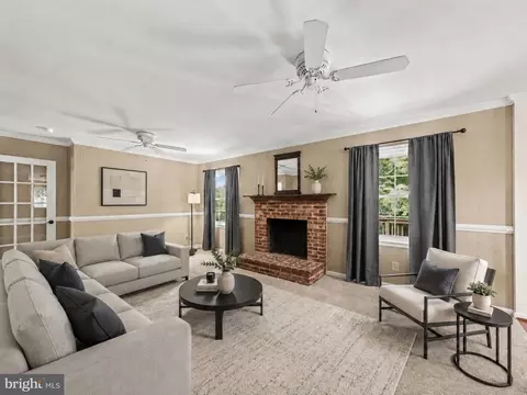 313 Laurel Ave, Fredericksburg, VA 22408