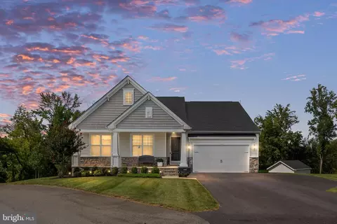 1821 Legacy Ln, Fredericksburg, VA 22408