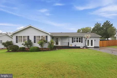 4517 Susanne Dr, Fredericksburg, VA 22408