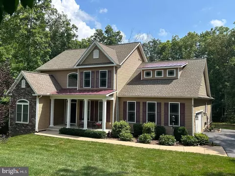 7022 Barclay Dr, Fredericksburg, VA 22407