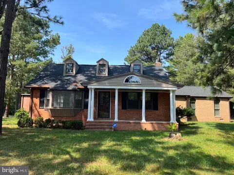 9872 Red Hl, Spotsylvania, VA 22553