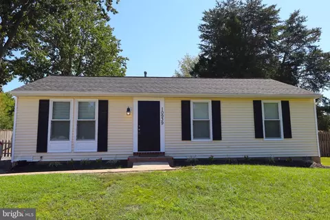 10939 Huntington Woods Cir, Fredericksburg, VA 22407
