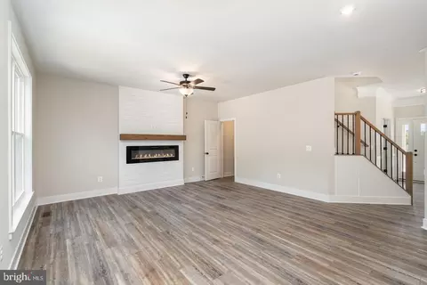 Living - 9775 Fairview Rd, Partlow, VA 22534 photo 1 of 4