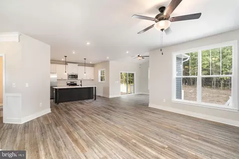 Living - 9775 Fairview Rd, Partlow, VA 22534 photo 4 of 4