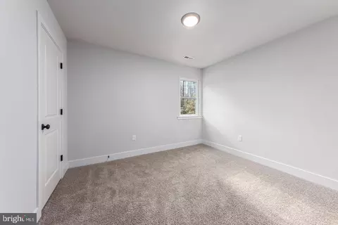 Bedroom - 9775 Fairview Rd, Partlow, VA 22534 photo 3 of 3