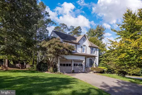 11708 S Oxbow Ct, Fredericksburg, VA 22408