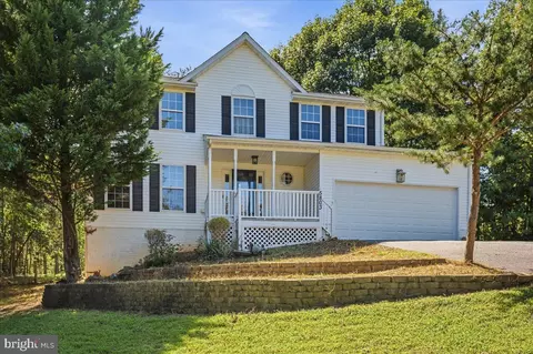 5803 Cambridge Dr, Fredericksburg, VA 22407