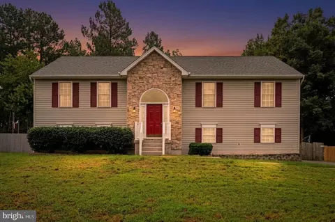 3807 Lancaster Ring Rd, Fredericksburg, VA 22408