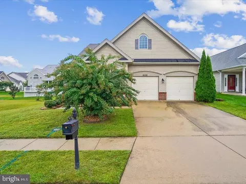 6008 E Greenbrier River Rd E, Fredericksburg, VA 22407