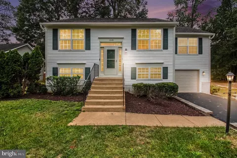 10126 Sharon Springs Dr, Fredericksburg, VA 22408