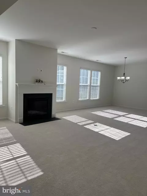 Living - 12403 Ruby Red Dr, Fredericksburg, VA 22407 photo 3 of 4