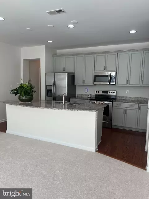 Kitchen - 12403 Ruby Red Dr, Fredericksburg, VA 22407 photo 3 of 3