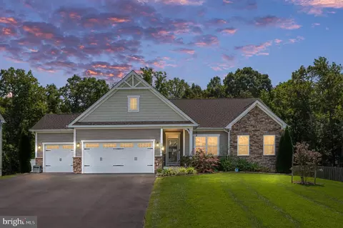 5206 Mulberry Dr, Fredericksburg, VA 22407