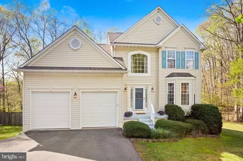 6210 Forest Grove Dr, Fredericksburg, VA 22407