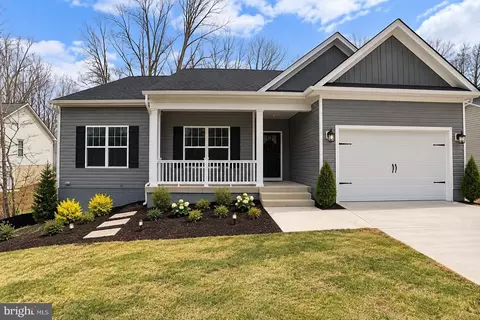5703 Dogwood Tree Ln, Mineral, VA 23117