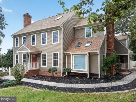 7 Foxhall Cir, Fredericksburg, VA 22407