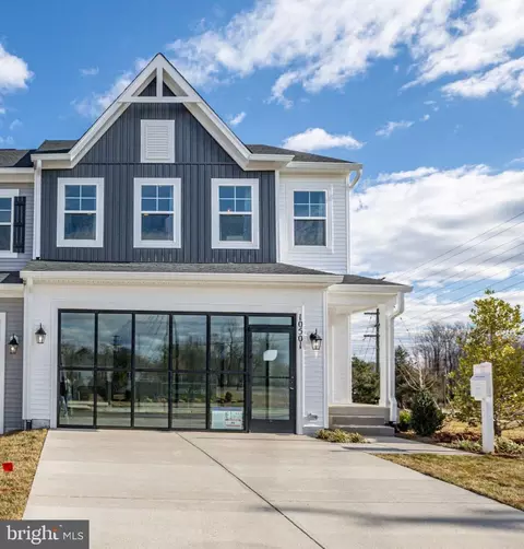10501 Afton Grove Ct, Fredericksburg, VA 22408