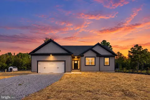9905 Robert E Lee Dr, Spotsylvania, VA 22551