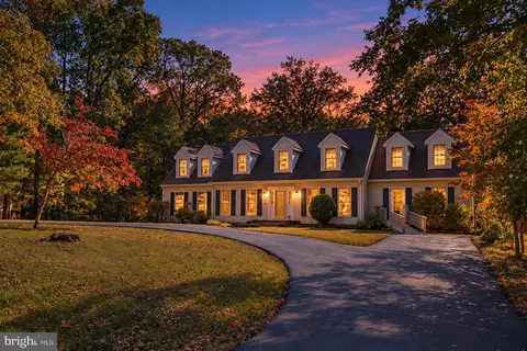 13113 Chapel Hills Dr, Fredericksburg, VA 22407