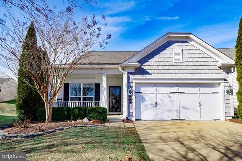 77 Table Bluff Dr, Fredericksburg, VA 22406