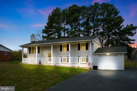 803 Edwards Dr, Fredericksburg, VA 22405