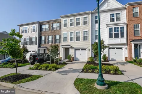 418 Boxelder Dr #103, Stafford, VA 22554