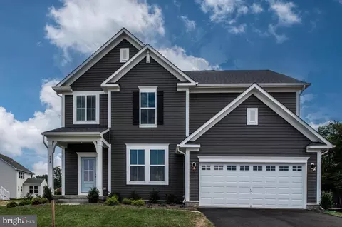 604 Plainview Dr, Fredericksburg, VA 22405