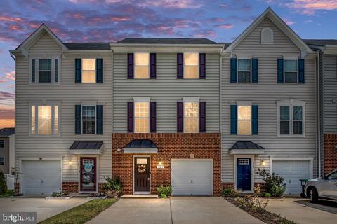 307 Landing Dr, Fredericksburg, VA 22405