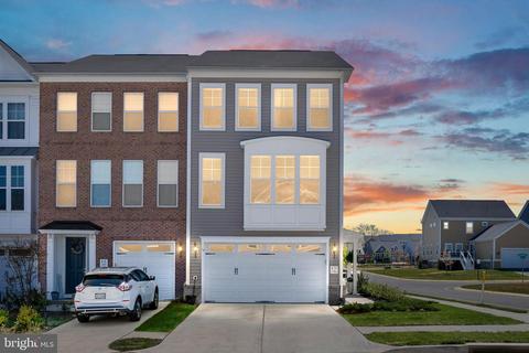 418 Boxelder Dr #106, Stafford, VA 22554