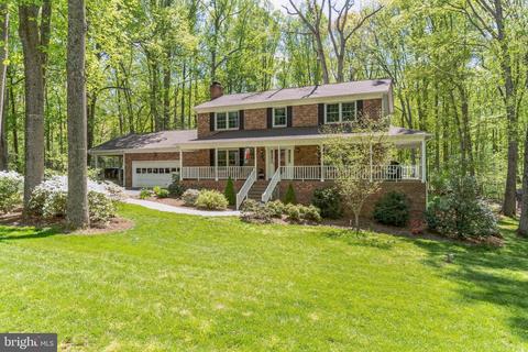 3 Franklin St, Stafford, VA 22556