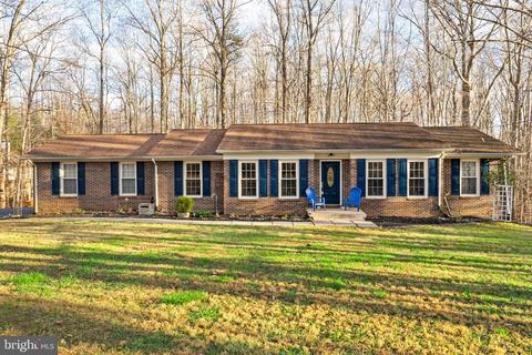 705 Cropp Rd, Fredericksburg, VA 22406