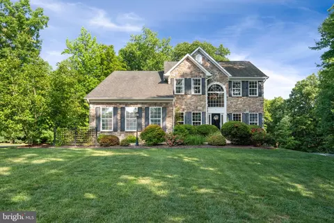 11 Edrington Ct, Stafford, VA 22554