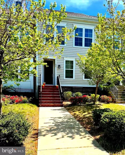 206 Apricot St, Stafford, VA 22554