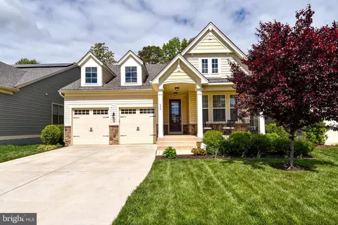 628 Crab Apple Dr, Stafford, VA 22554