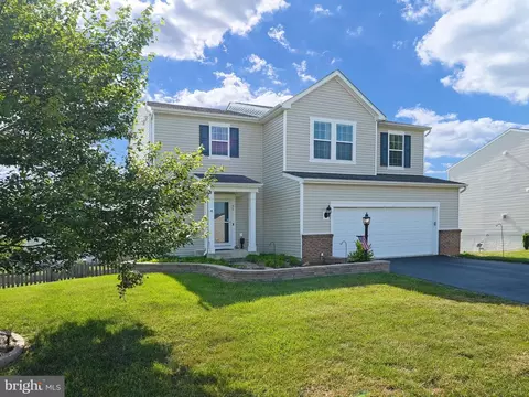 57 Charter Gate Dr, Fredericksburg, VA 22406