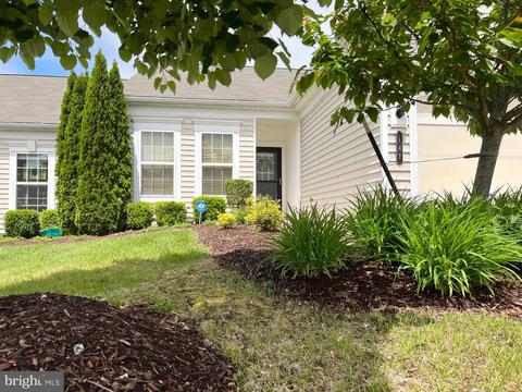 141 Castle Hill Dr, Fredericksburg, VA 22406