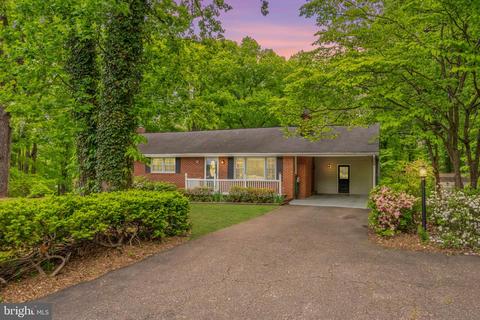 490 Brooke Rd, Fredericksburg, VA 22405