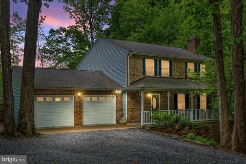 132 Pewter Ln, Stafford, VA 22554