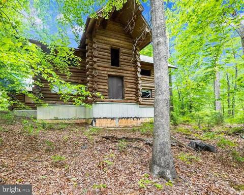 275 Lake Forest Dr, Fredericksburg, VA 22406