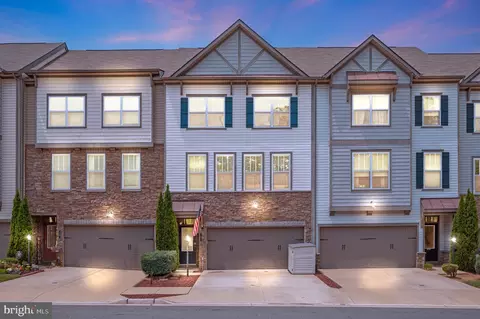 8 Shepherds Hook Way, Stafford, VA 22554