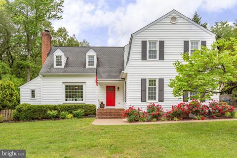 717 Lendall Ln, Fredericksburg, VA 22405