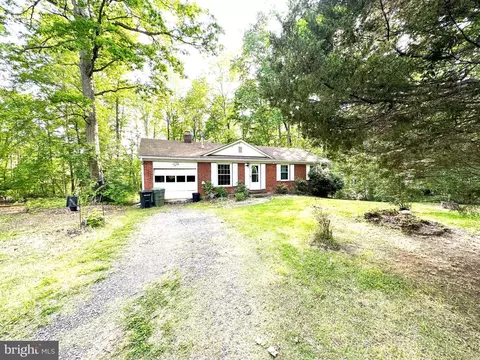 2493 Mountain View Rd, Stafford, VA 22556