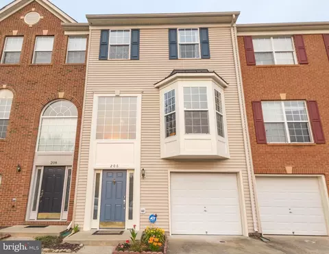 206 Blossom Ln, Stafford, VA 22554