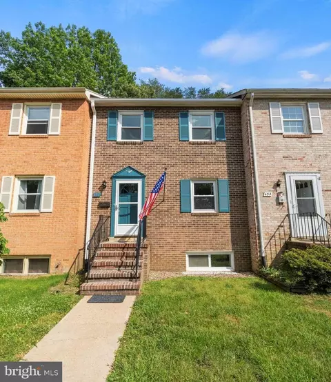 451 Ridgemore St, Fredericksburg, VA 22405